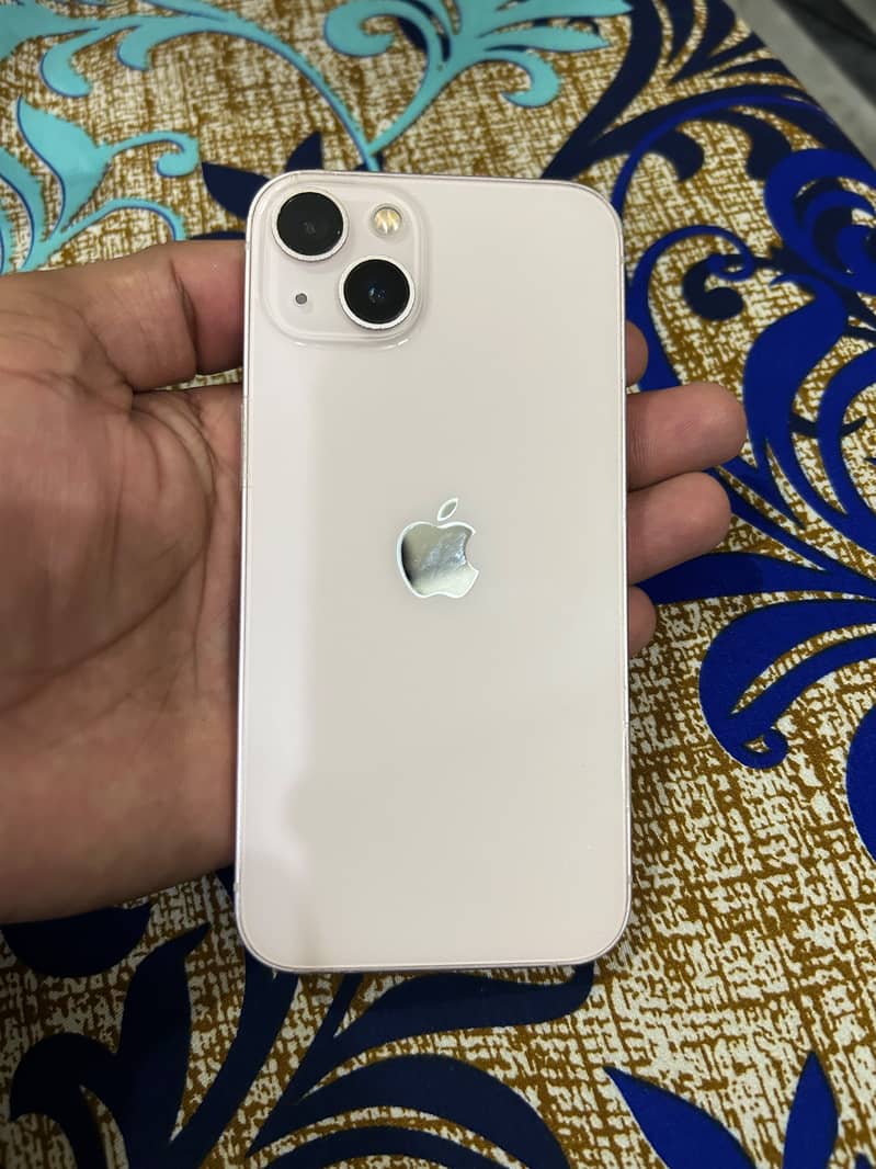 Apple iPhone 13 1