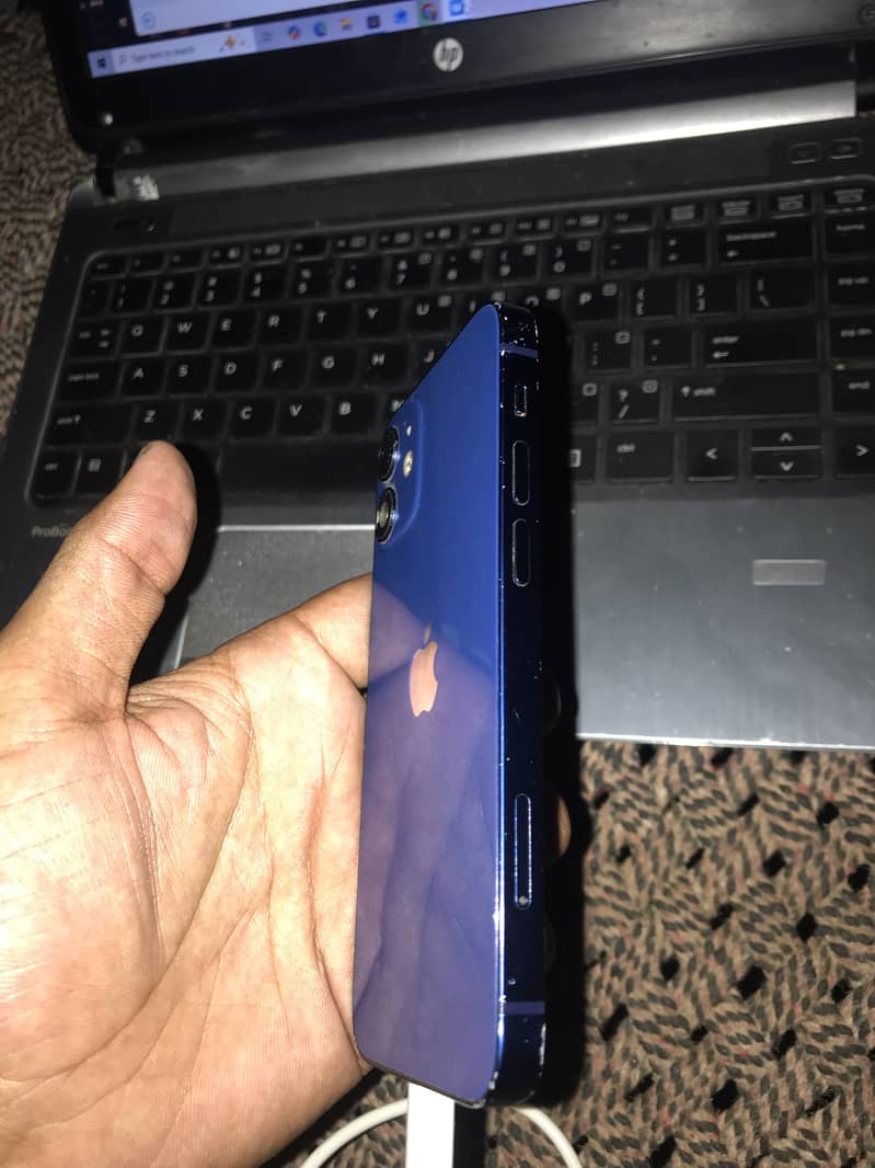 Apple iPhone 12 mini 0
