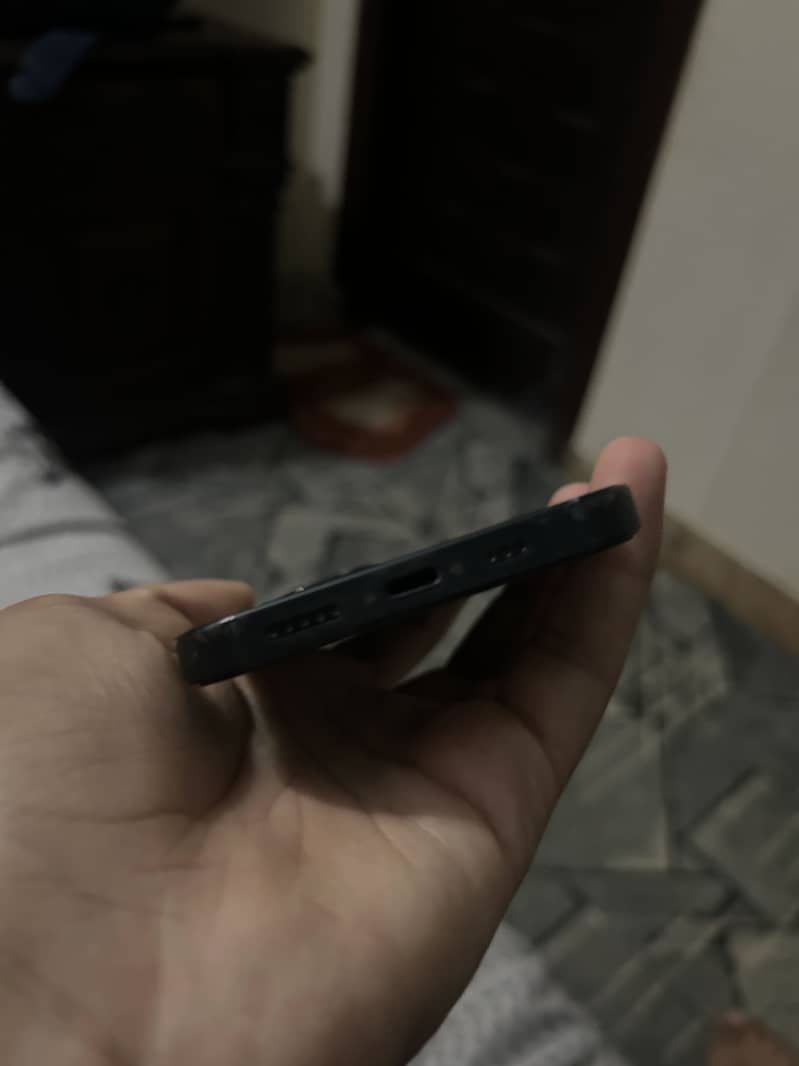 Apple iPhone 13 3