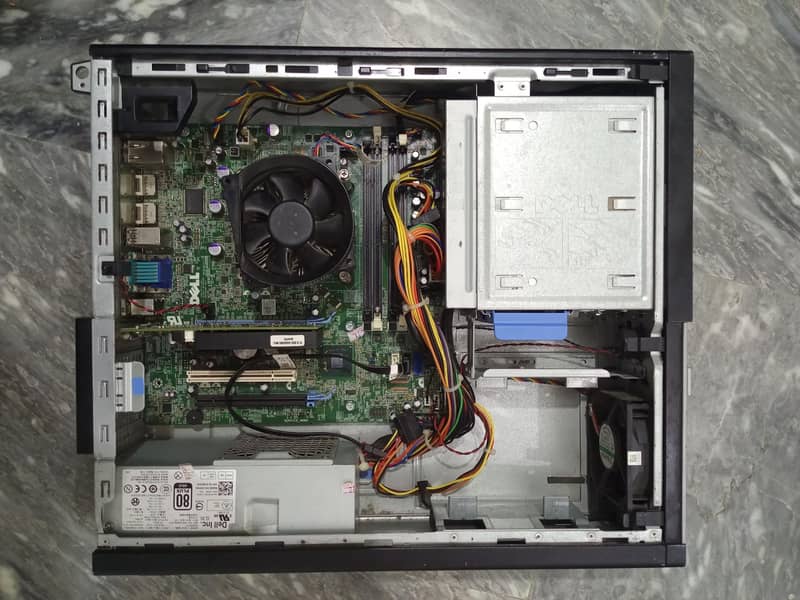 Dell Optiplex 9010 0