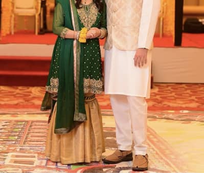 Formal mehndi dress for sale wore once good condition