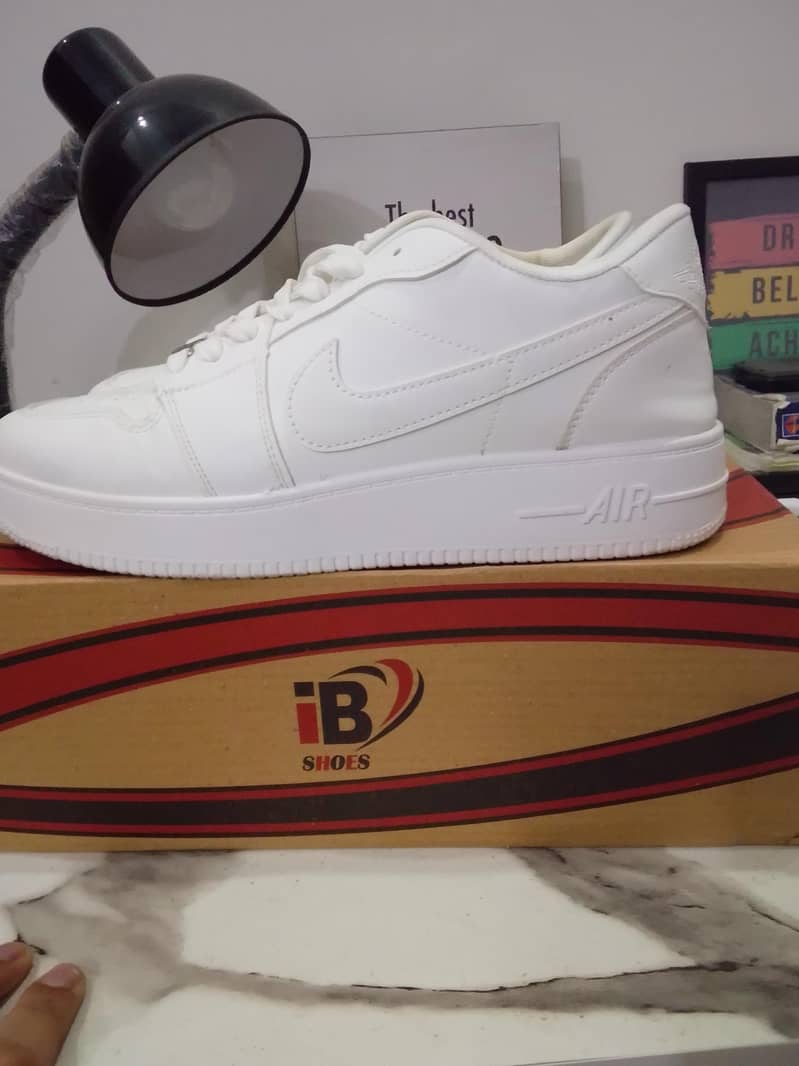 sneakers 0