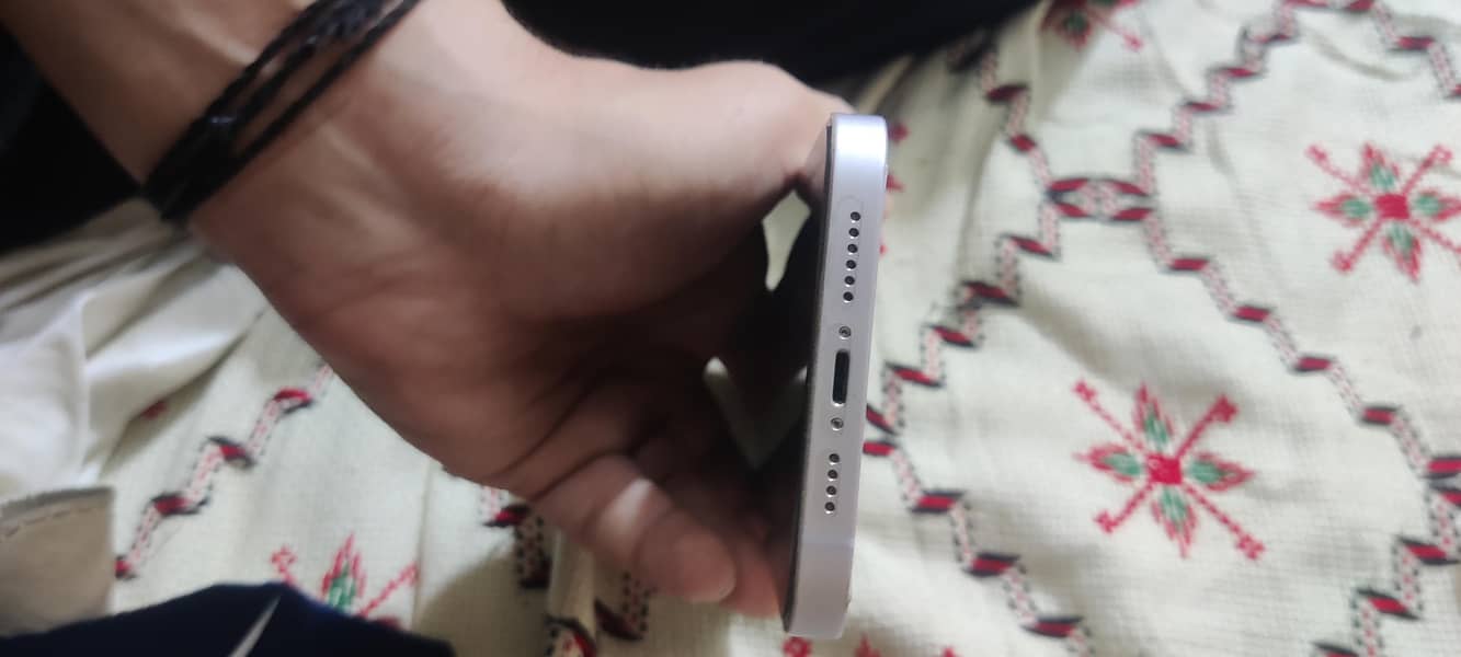 Apple iPhone 14 plus 5