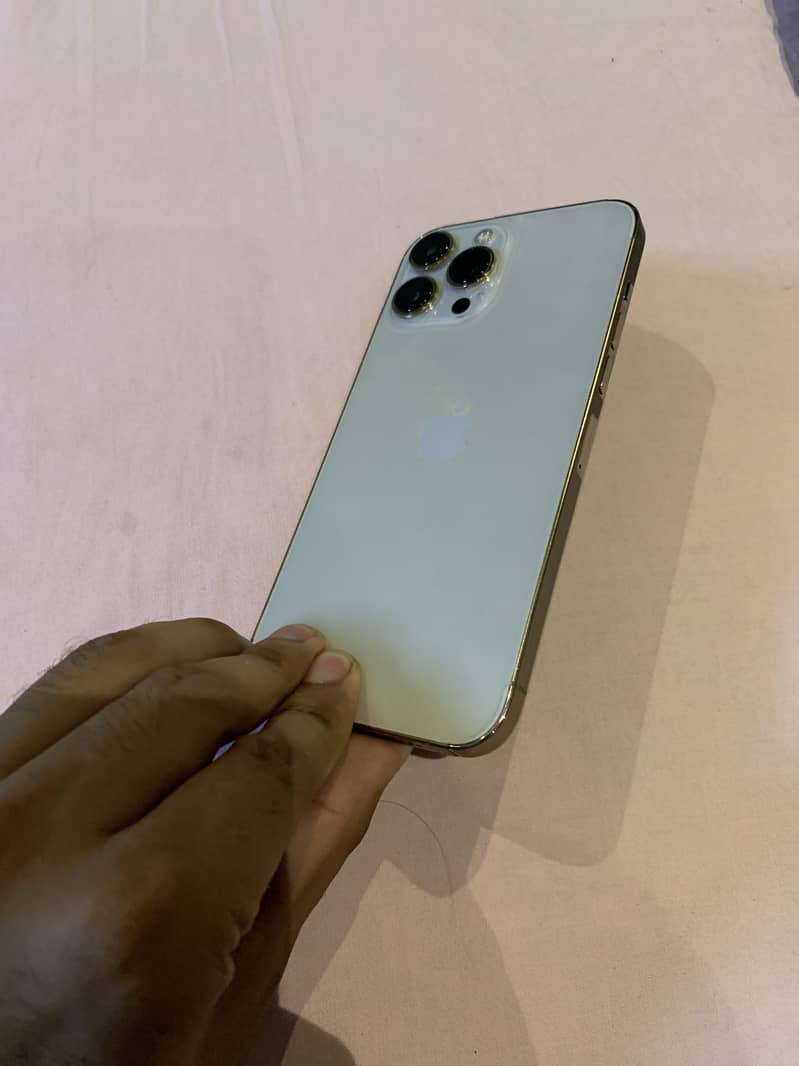 iPhone 13pro max 4