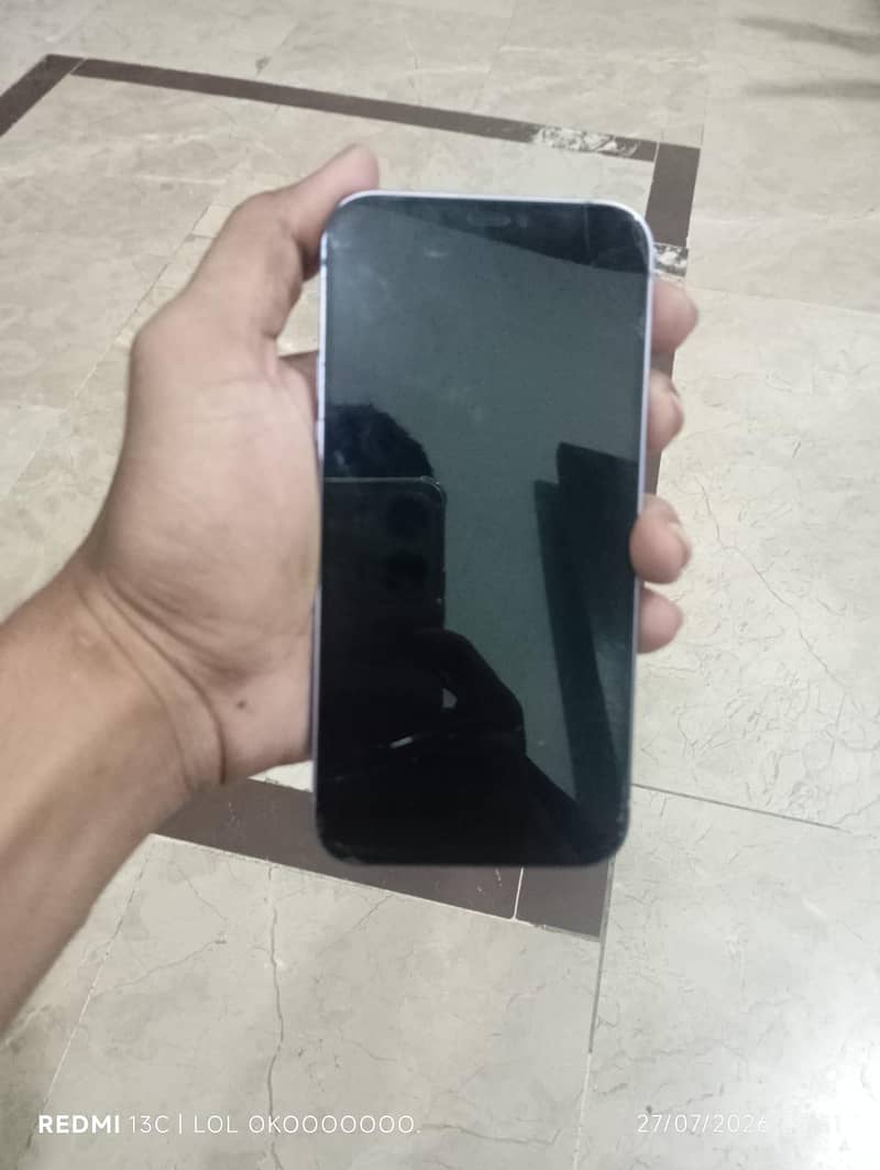 Apple iPhone 12 3