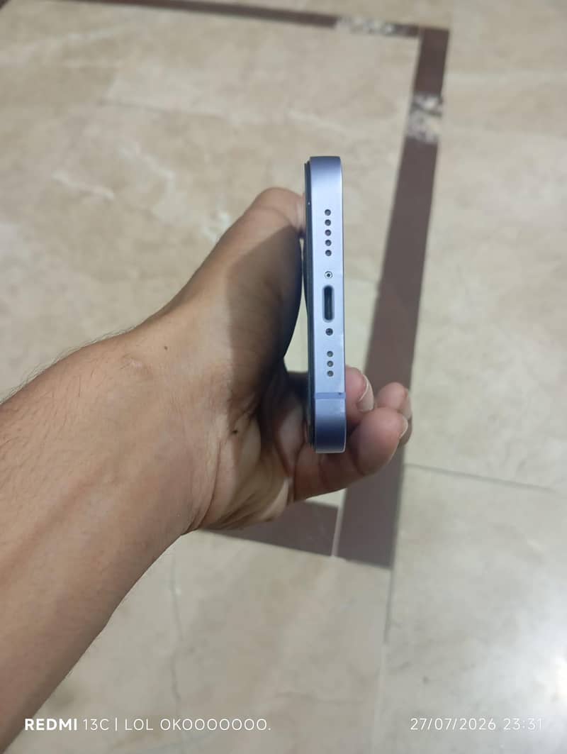 Apple iPhone 12 6