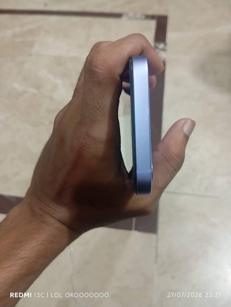 Apple iPhone 12 7