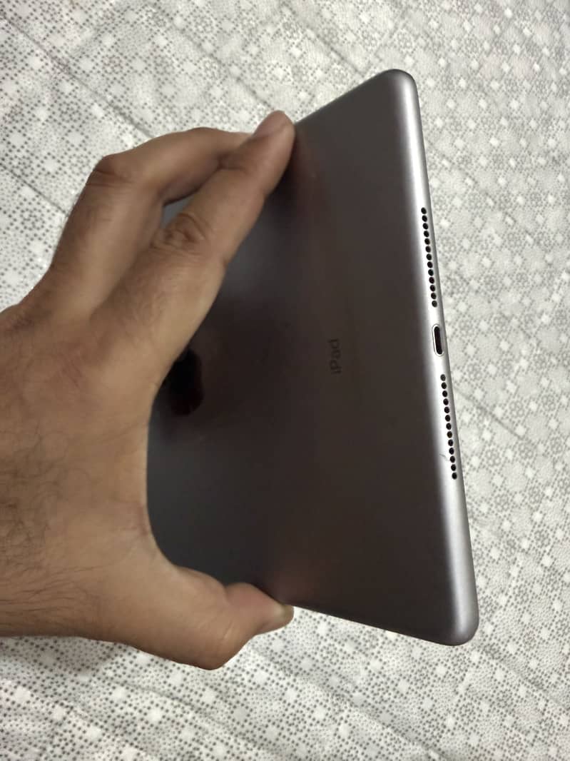 Ipad 5th Generation 32Gb 4