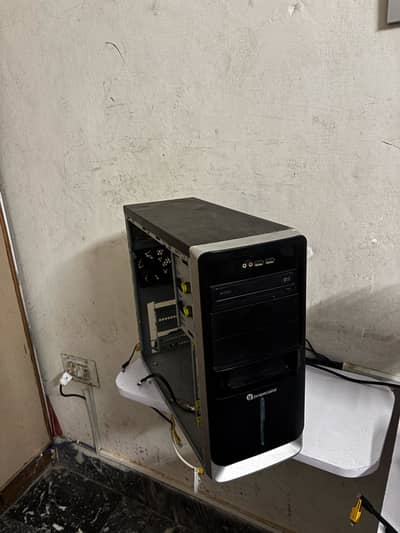 Gaming PC + LED Asus24 | Ryzen 3 2300X | 16GB DDR4 RAM | Quadro P2000