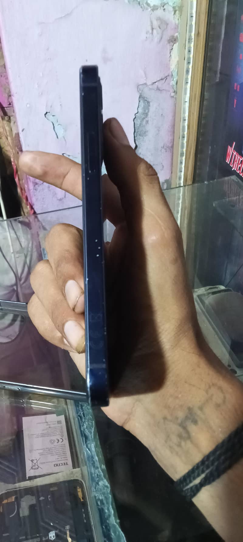 Apple iPhone 12 1