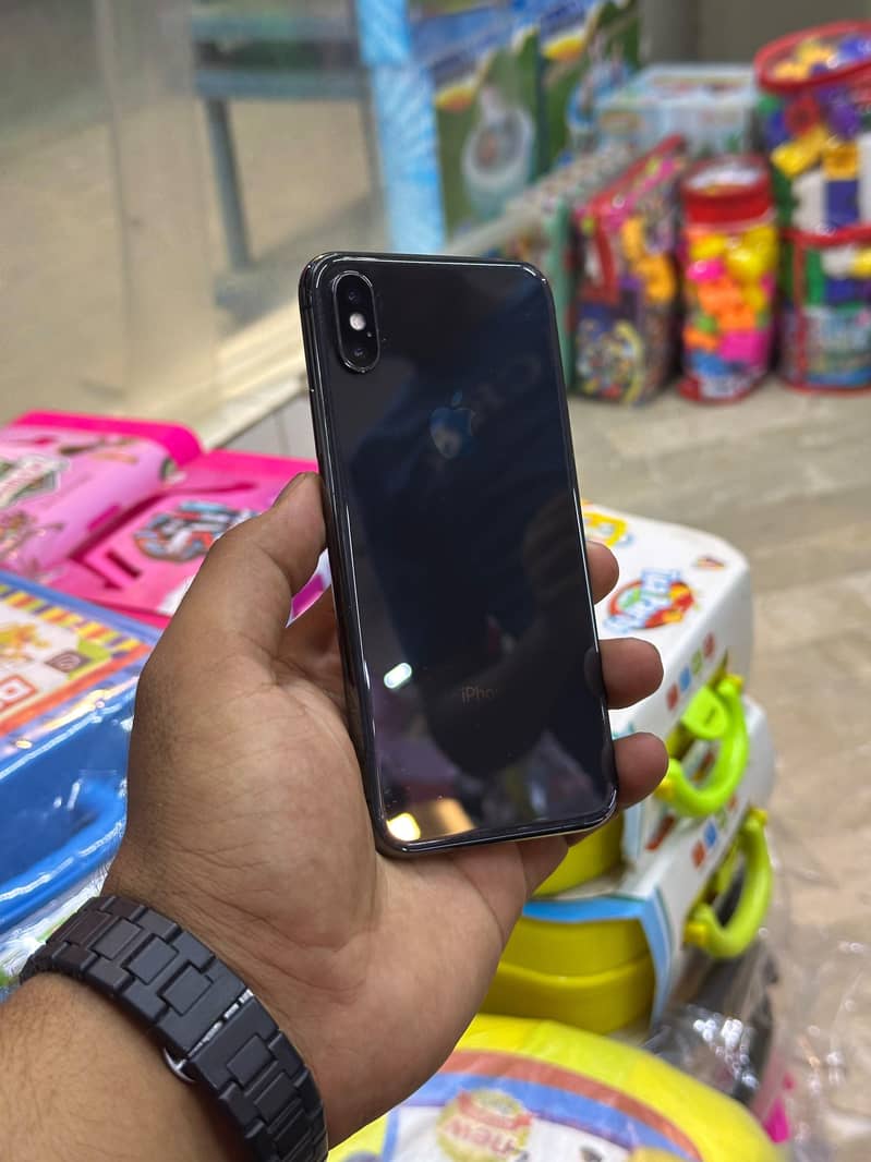 Apple iPhone X 5