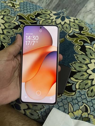 I am selling redmi note 13 8 gb vs 256 gb condition 10 by 10 lush co