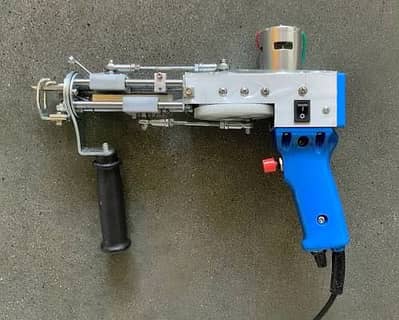 Tufting gun