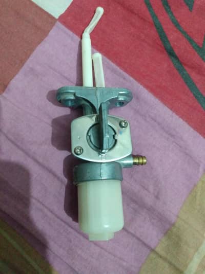 Suzuki gd 110s fuel lock