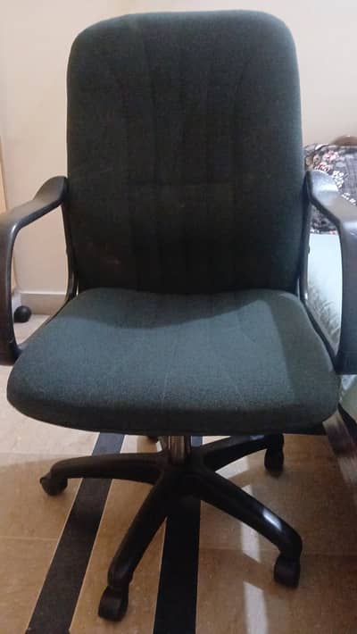 Ergonomic Computer & Study Chair for Sale - Good Condition