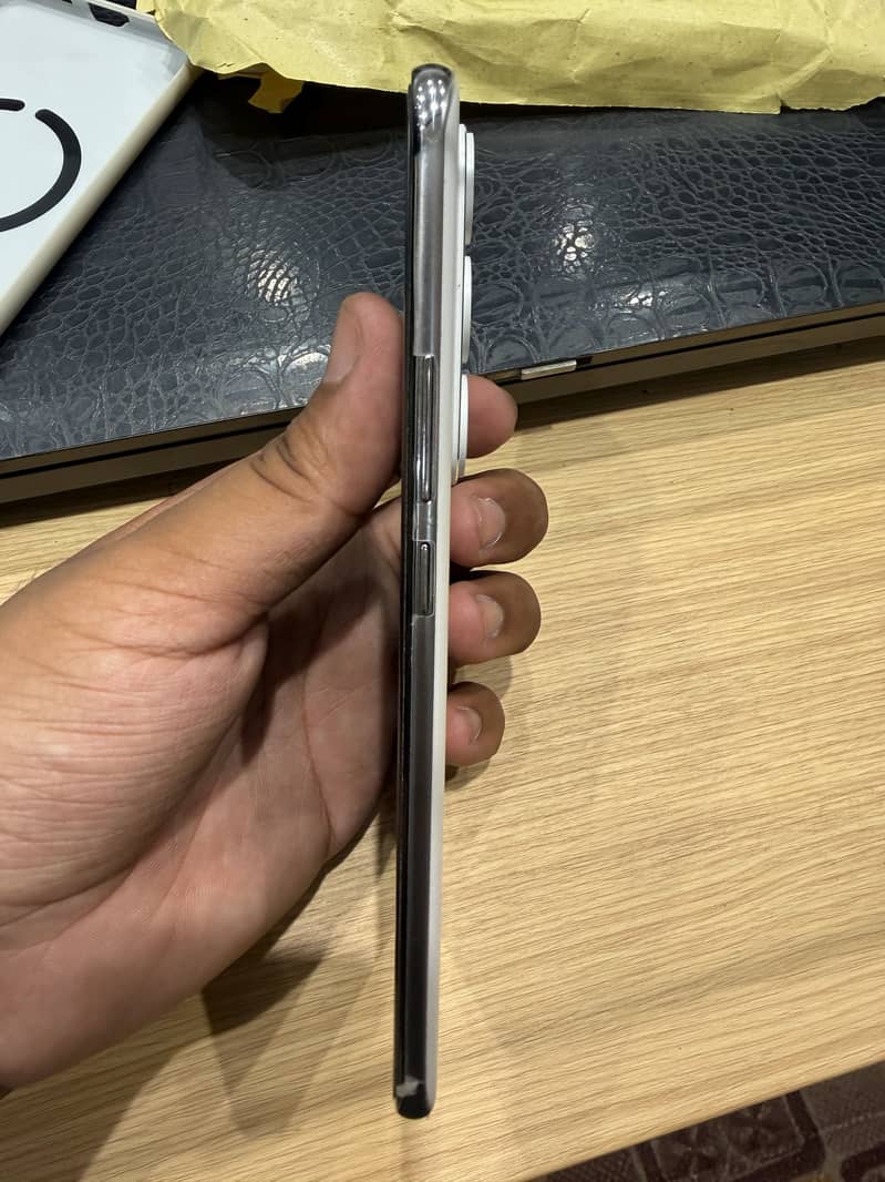 tecno 40 pro plus 2