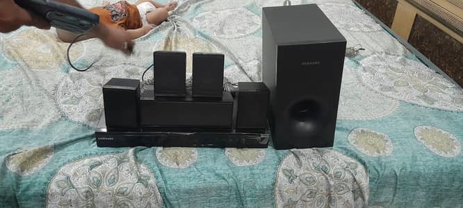 Samsung HT-E350K 5.1 Channel DVD Home