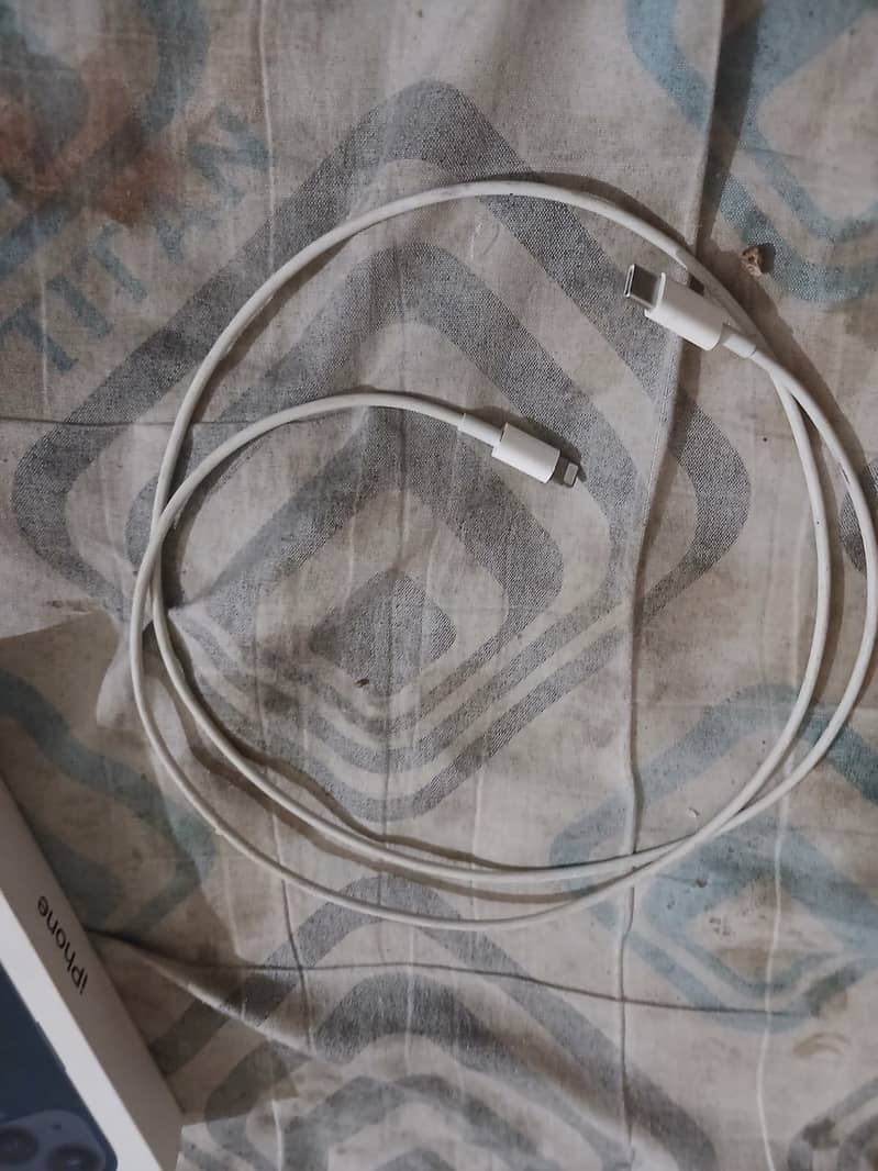 iPhone 13 3