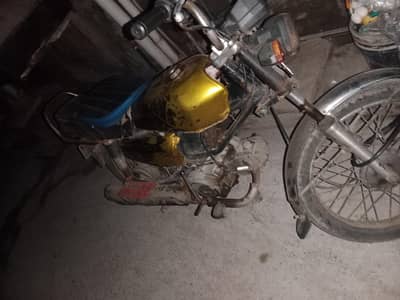 United 100 Good Condition
