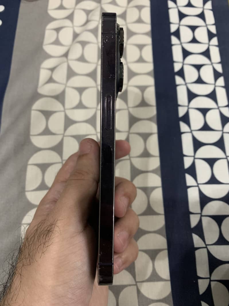 Apple iPhone 14 Pro 3