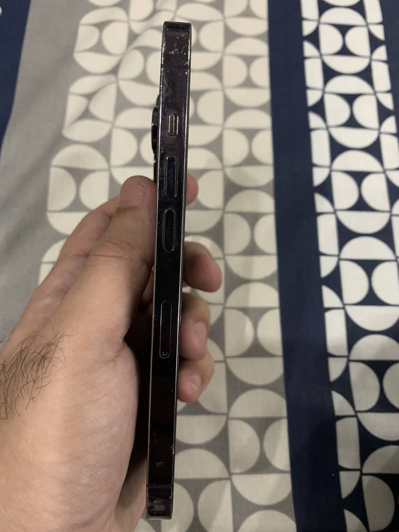 Apple iPhone 14 Pro 4