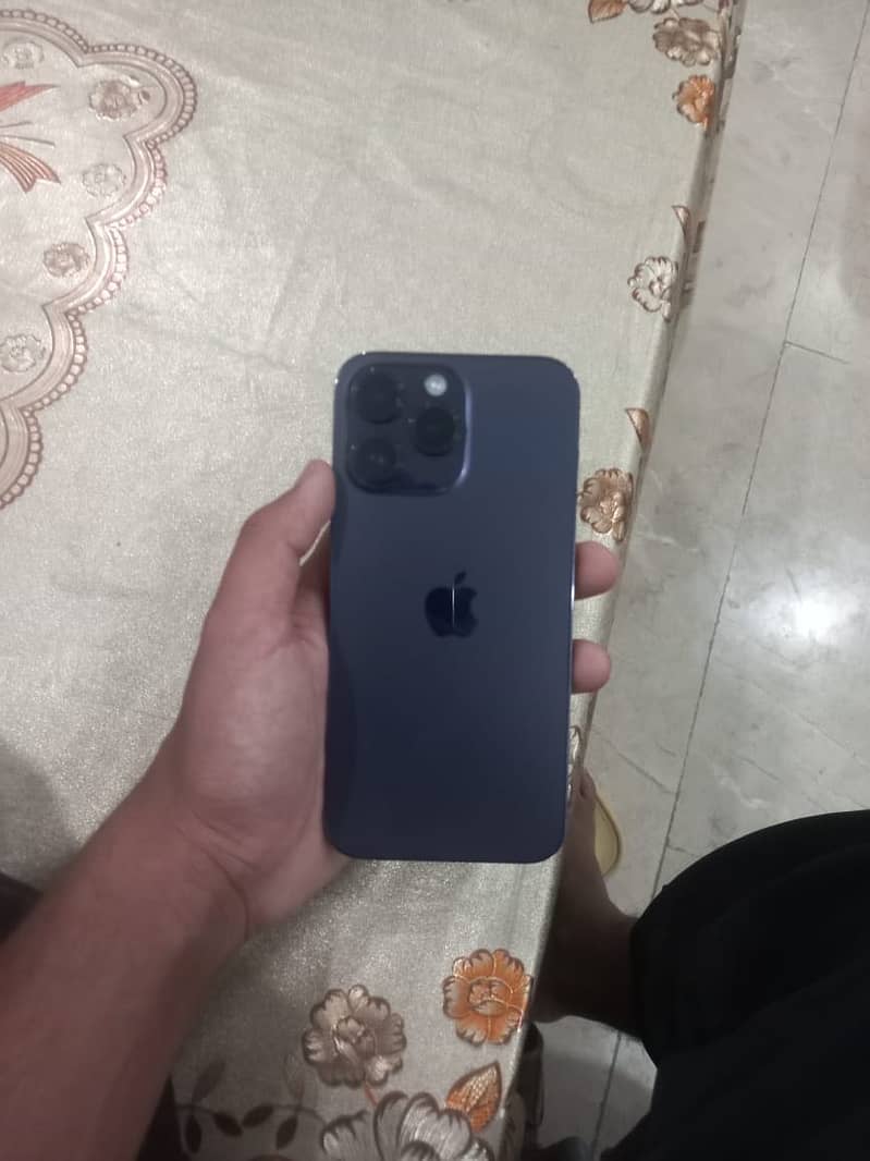 iPhone 14 Pro Max 1