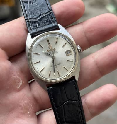 Omega Constellation Automatic 18k white gold bezel.