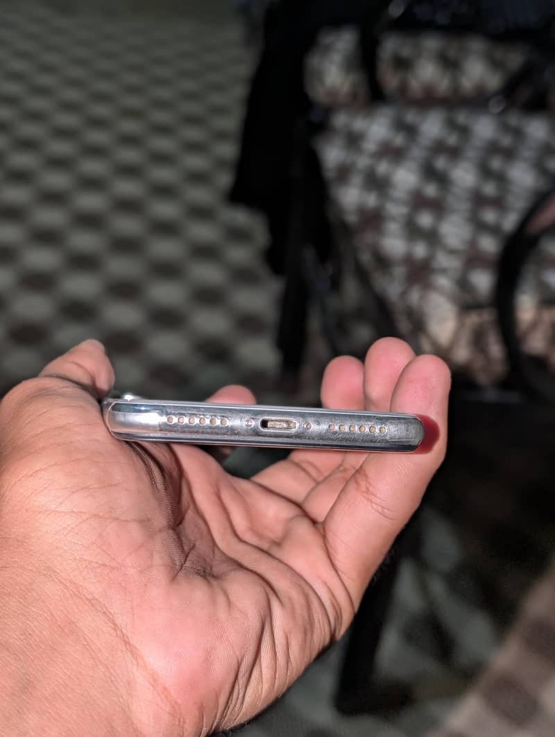 Apple iPhone X 2