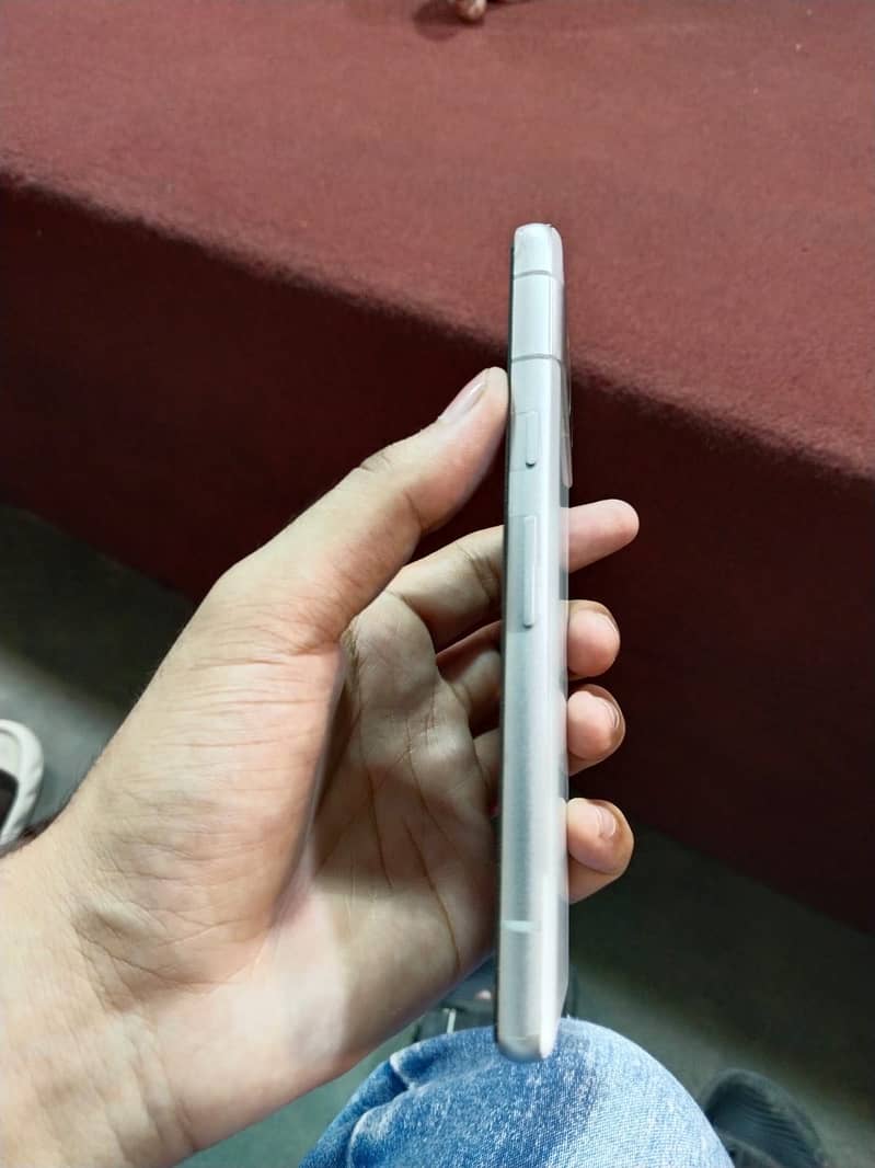 Google Pixel 7a 4