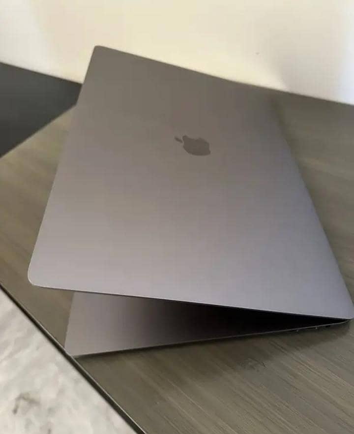 Macbook Pro 2017 9