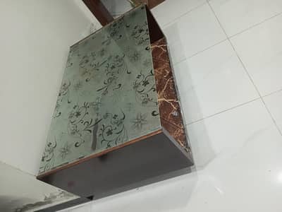 Box Table