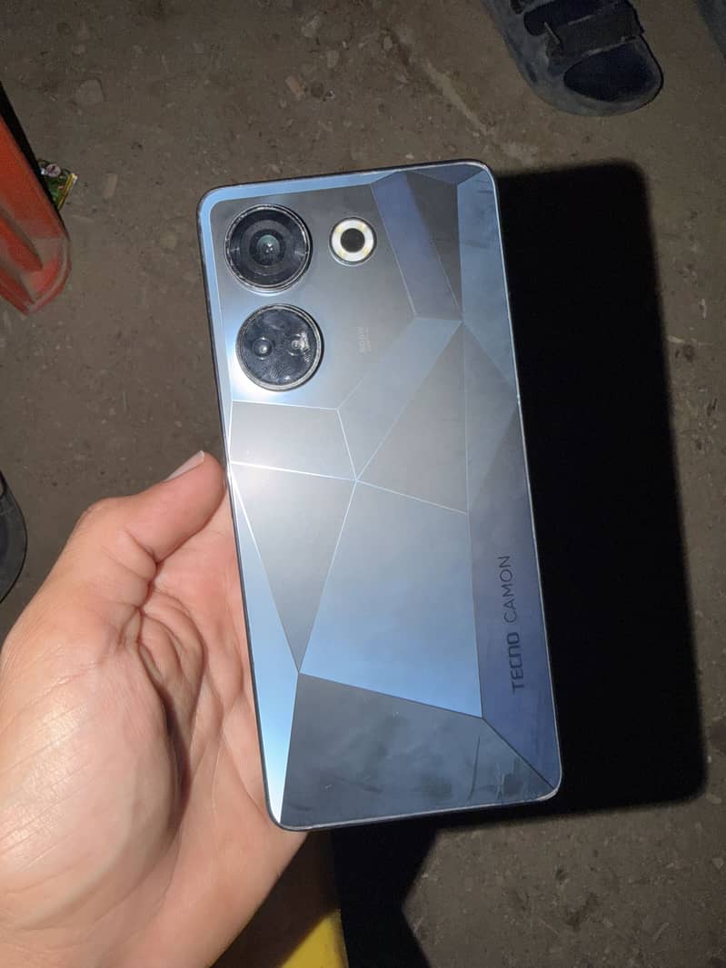 Tecno CAMON 20 0