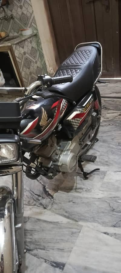 Honda CG125