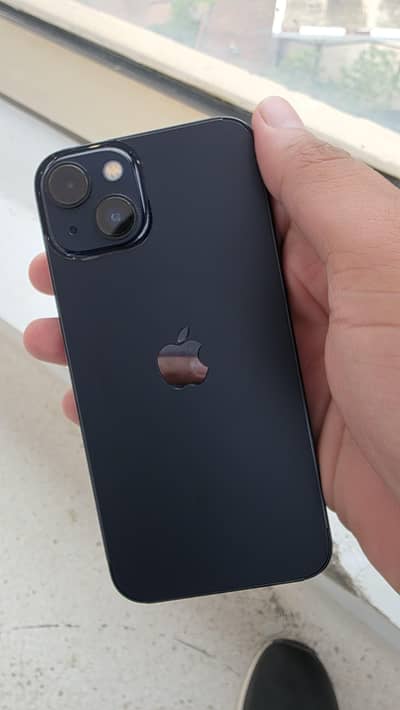 Apple iPhone 13