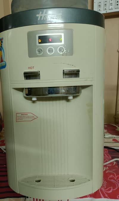 HOUSEON BRAND WATER DISPENSER