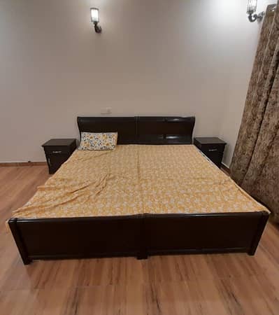 Used Single Beds with Side Tables – Good Condition