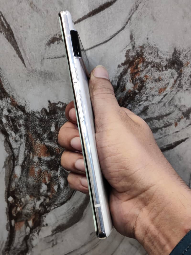 Google Pixel 6 Pro 4