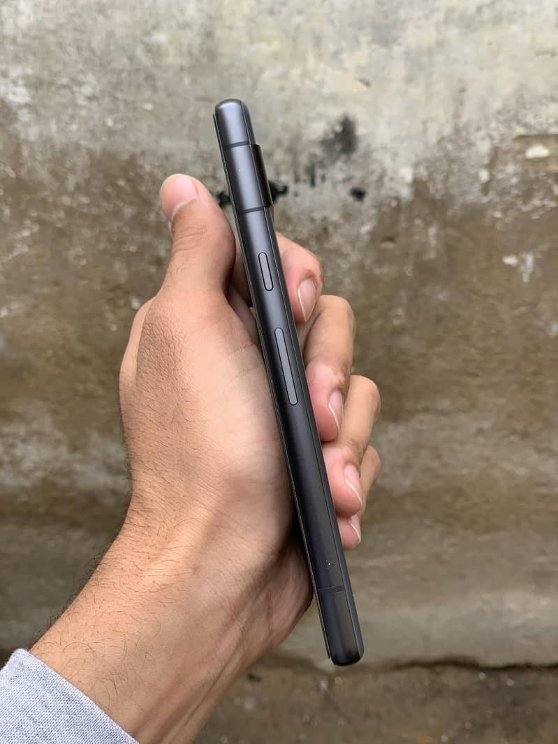 Google Pixel 7a 2