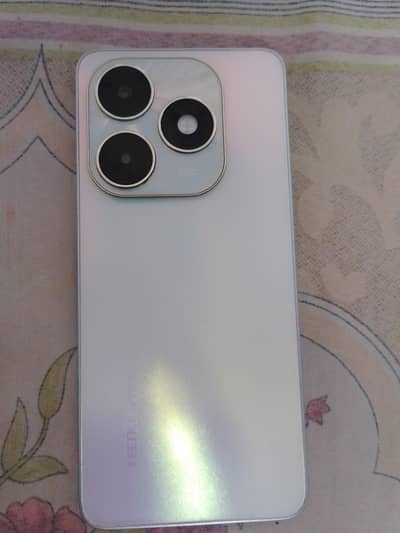 Tecno Spark 20