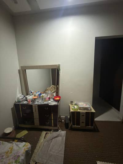 Bed set with dressing table and spring mattress