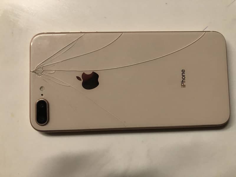 Apple iPhone 8 Plus 9