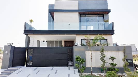 Find Your Ideal House In Lahore Under Rs. 62000000