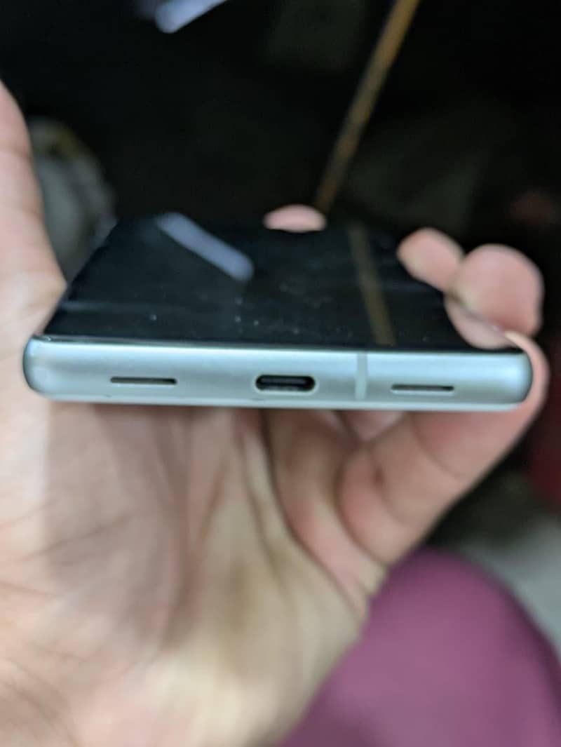Google Pixel 7a 4