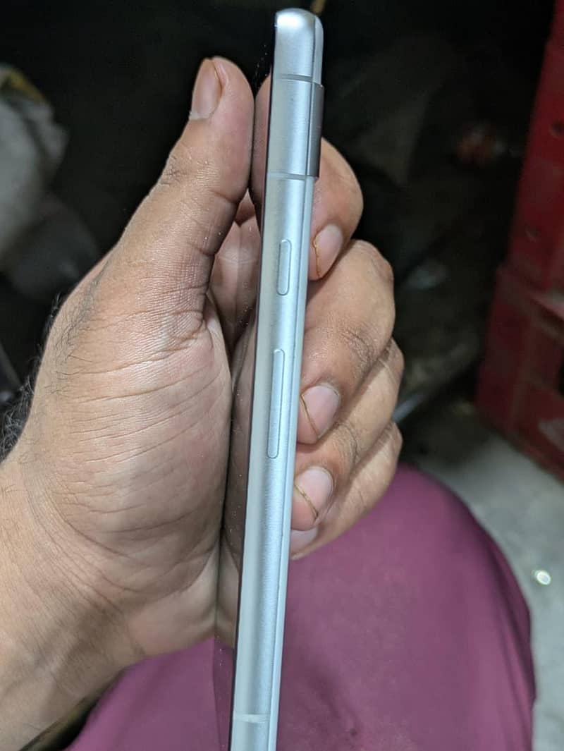 Google Pixel 7a 6