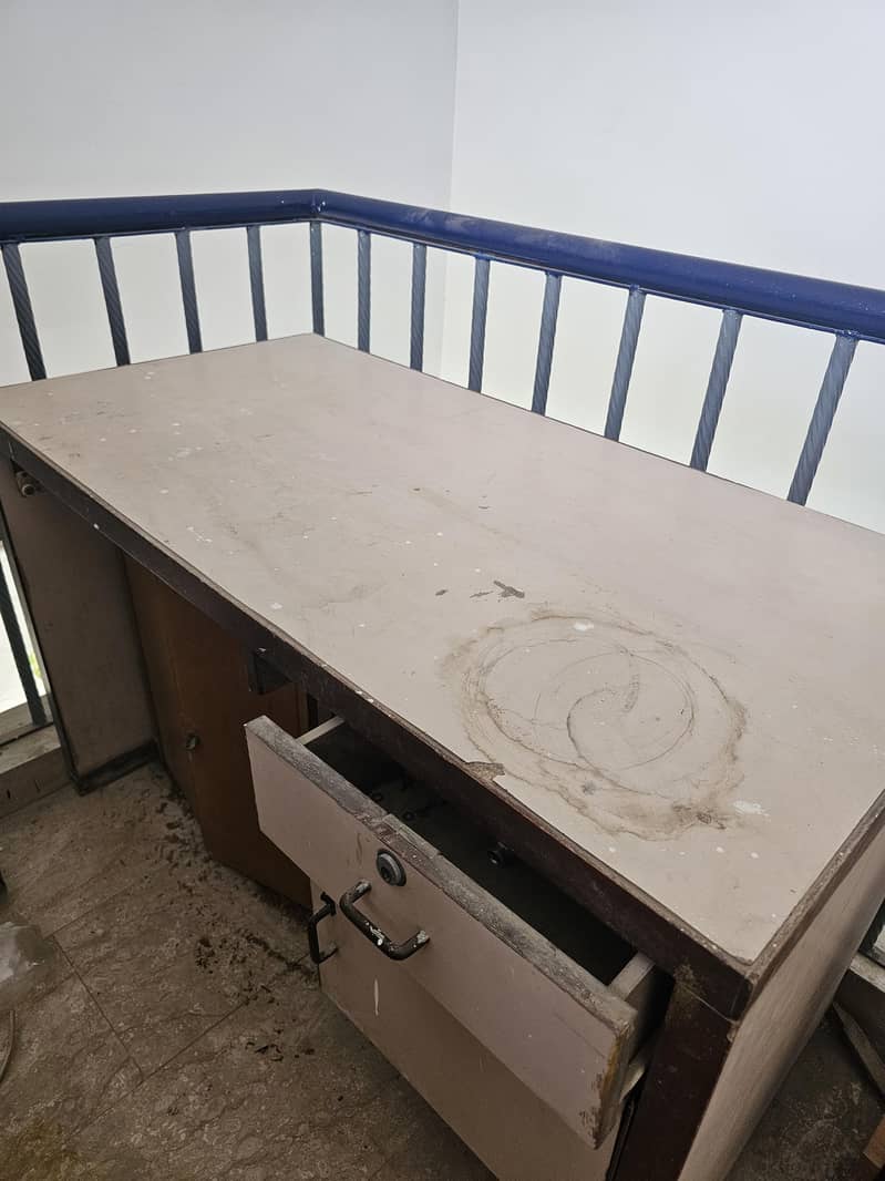 Wooden Computer Table 1