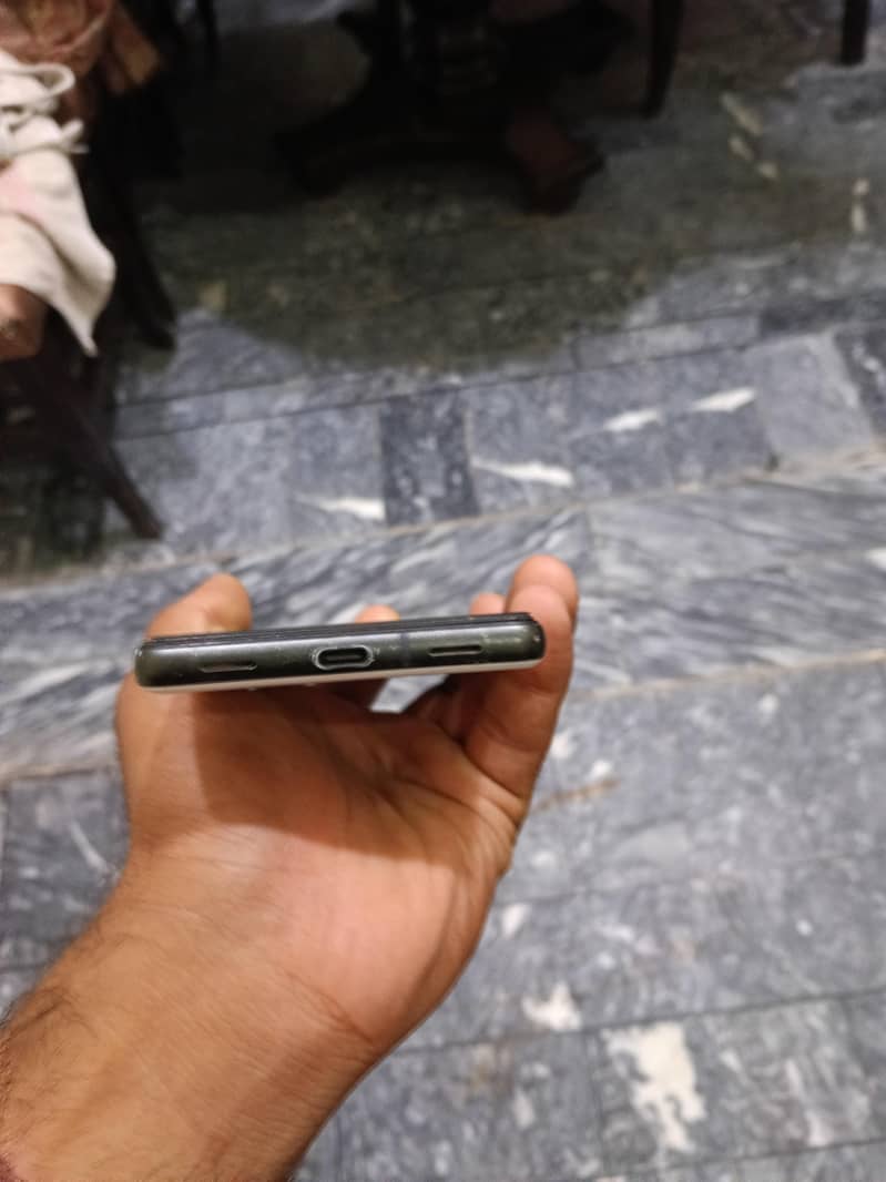 Google Pixel 6a 4