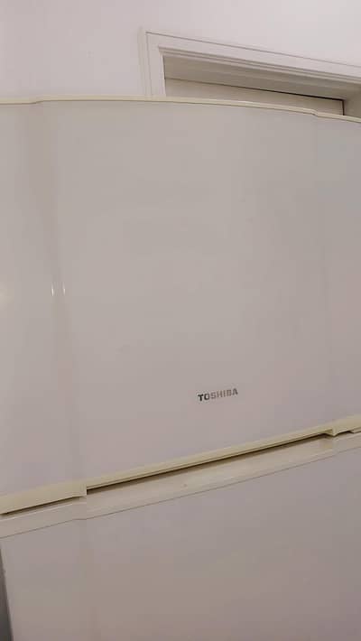 Toshiba dubai made jumbo size fridge