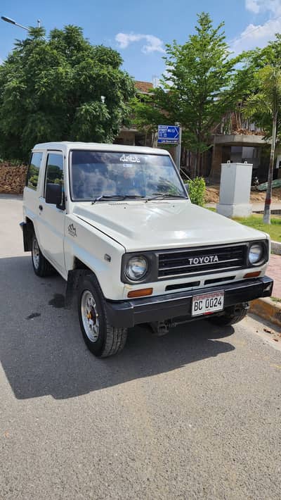 Daihatsu Rocky 1987