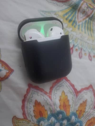 Apple airpord 2nd gen orignal