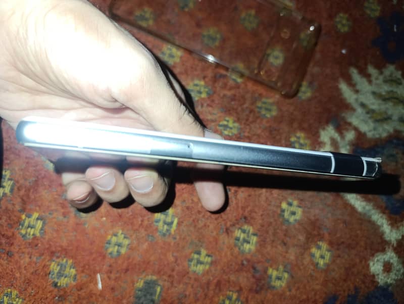 Google pixel 7A 3